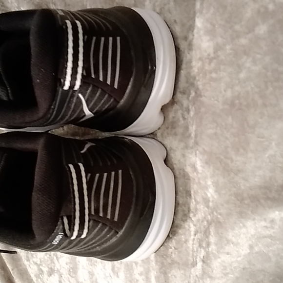 Hoka One One Sneakers - Picture 4 of 9